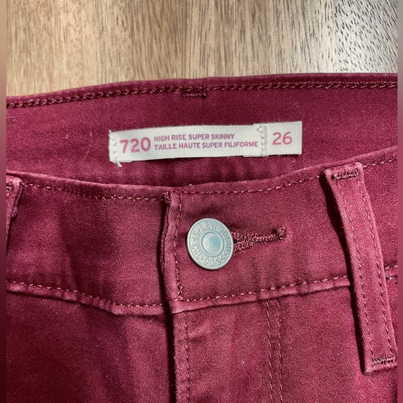 Levi’s 720 high rise super skinny pants - Picture 3 of 3